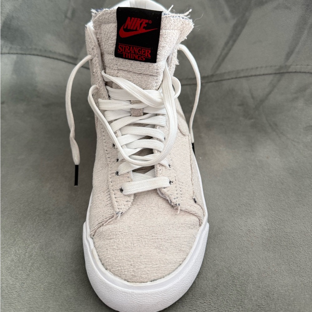 STRANGER THINGS Nike high tops